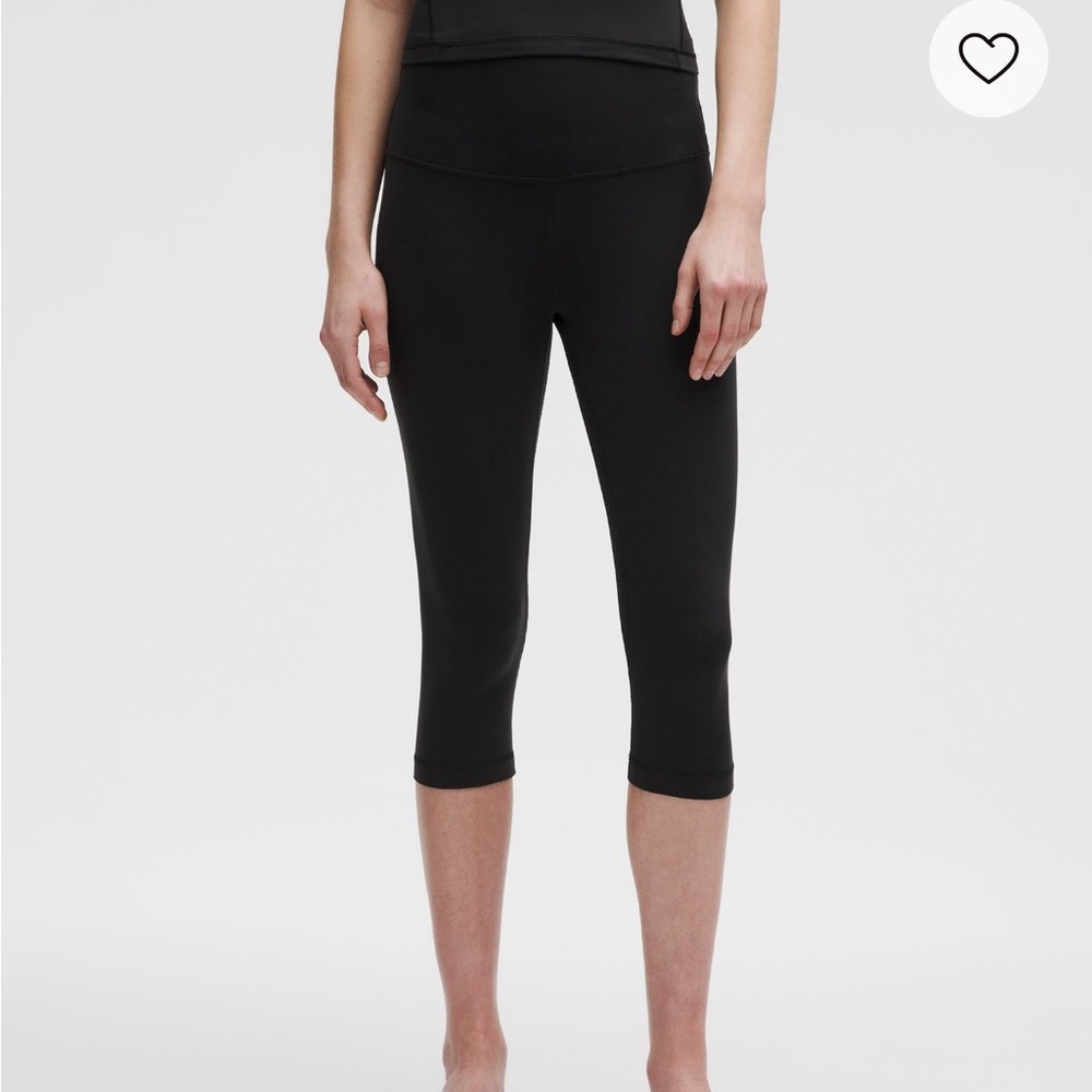 Lululemon Wunder Train 17” Legging, size 8
